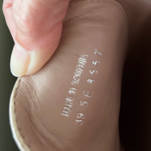 NWT MIU MIU Leather Crystal Embellishments Sneakers. Size 39 (8.5) - Picture 16 of 16